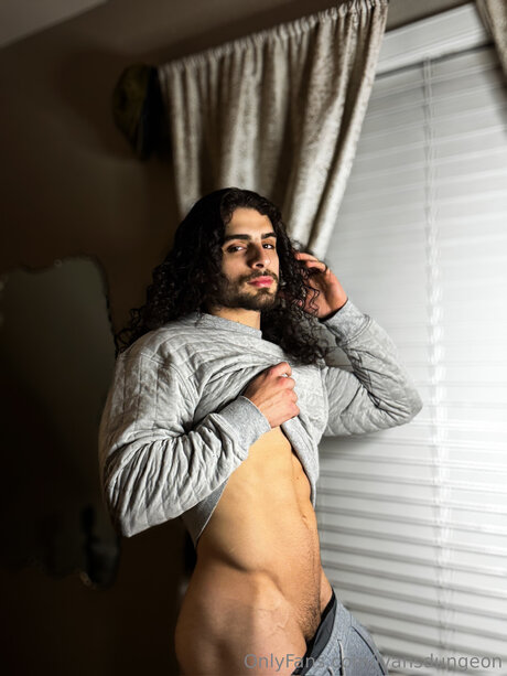 Ivansdungeon 完璧なポルノスター 写真