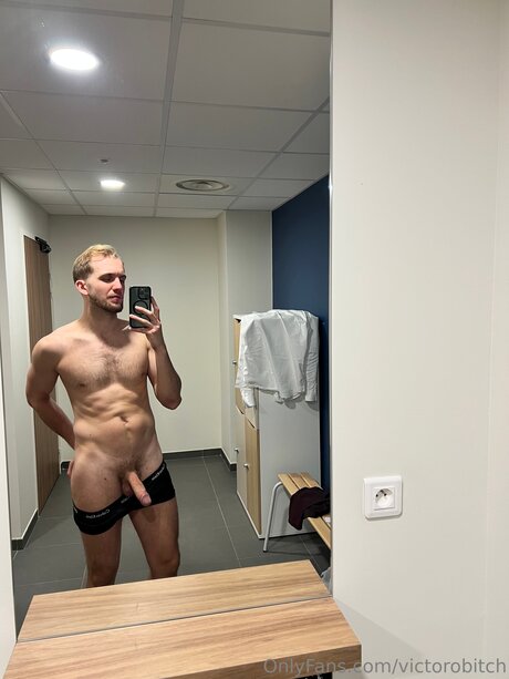 Victorobitch ヌードモデル 写真