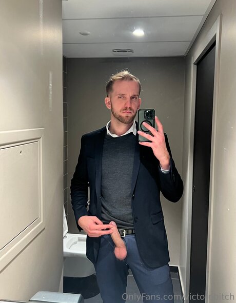 Victorobitch profile image