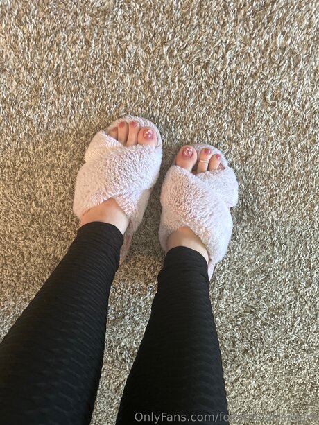 ランジェリーベイビーOnlyFans アートポルノ 写真