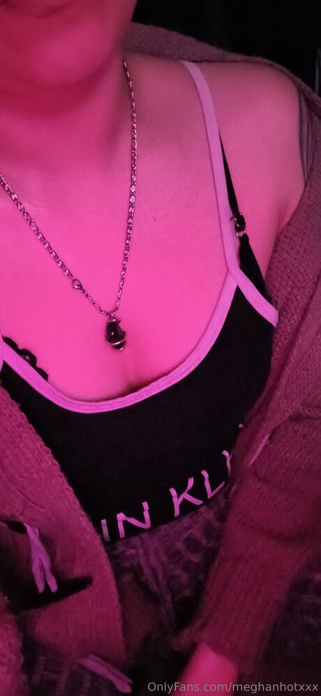 Meghanhotxxx かわいいモデル 写真