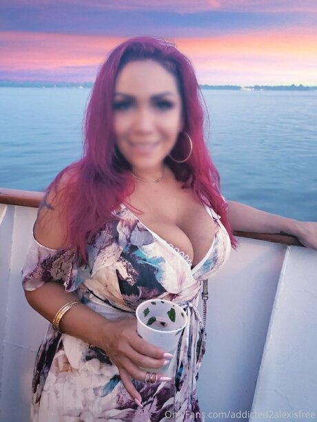 Addicted2alexisfree スター xxx 写真
