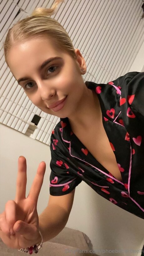 Phoebehartwell スター ヌード 写真