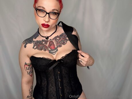 小さいチンポOnlyFans ポルノグラフィック 写真