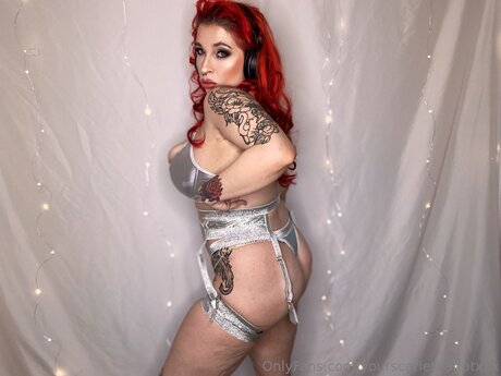 シシーオンリーファンズ セクシーヌード 画像