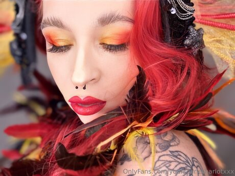 Yourscarletharlotxxx セクシー女優 ギャラリー