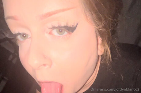 Jordynblanco2 ホットなポルノスター 写真