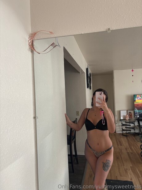 かわいい赤毛のOnlyFans 美しいヌード 写真