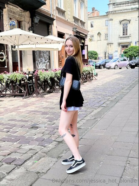 Jessica Hot Blonde スター ヌード 写真