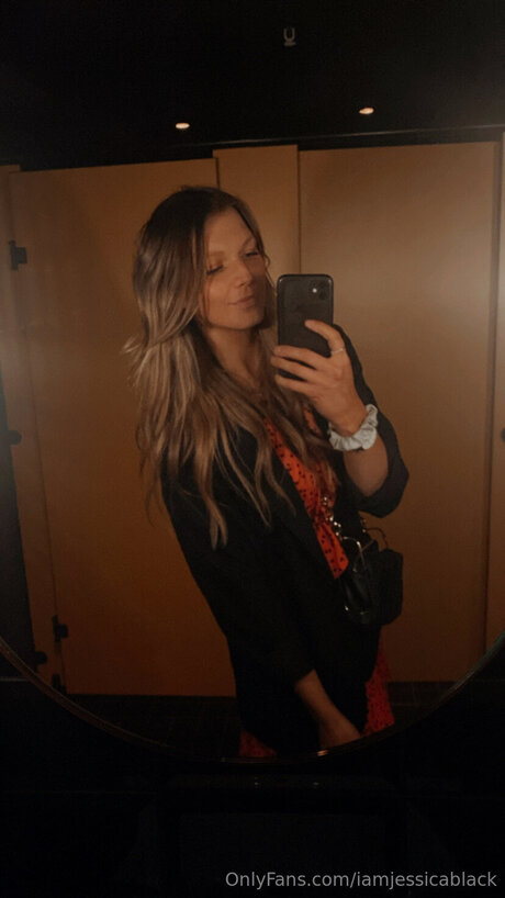 毛深い妊婦OnlyFans 無料 写真