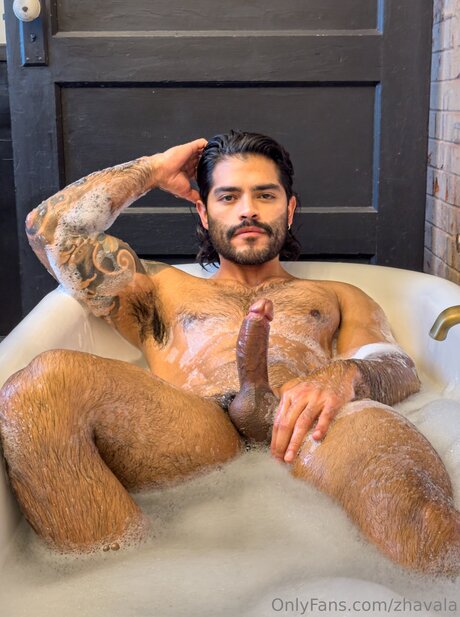 熟女の手コキOnlyFans HD 画像