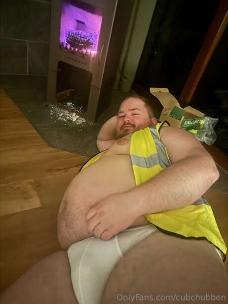 ゲイのラフなOnlyFans セクシーヌード 画像