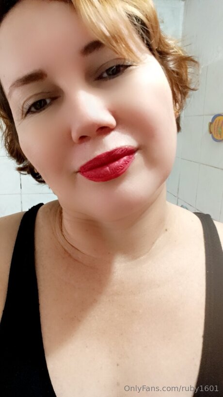 Ruby1601 ポルノスター 画像