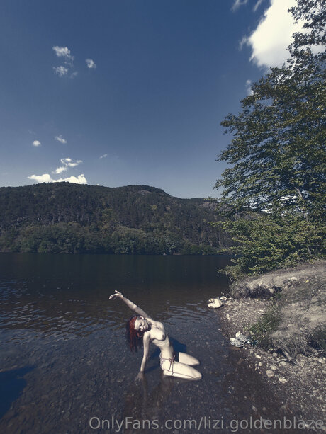 巨根ゲイOnlyFans 無料ヌード 画像