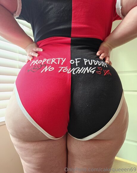 かわいい巨乳OnlyFans セクシーヌード 写真