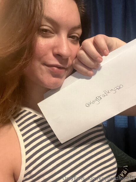 Kaybradley420 ヌード女優 写真