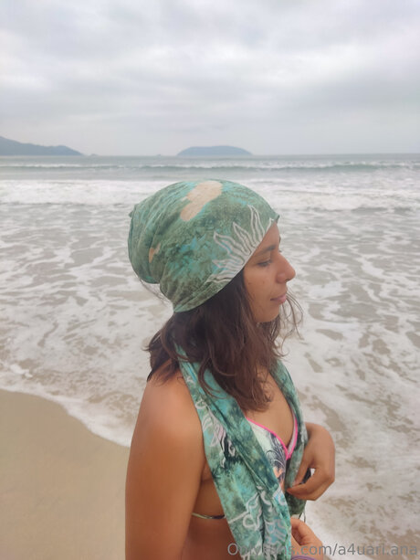 A4uari Ana エロティックモデル 写真