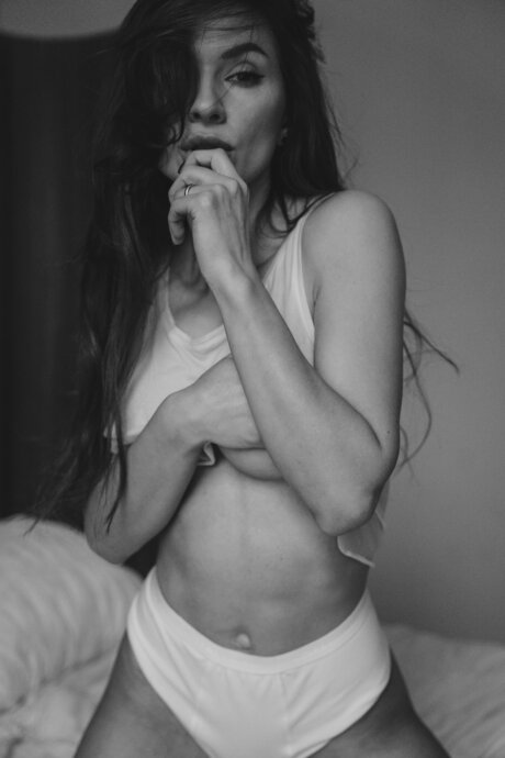 Larahook 女優 ギャラリー