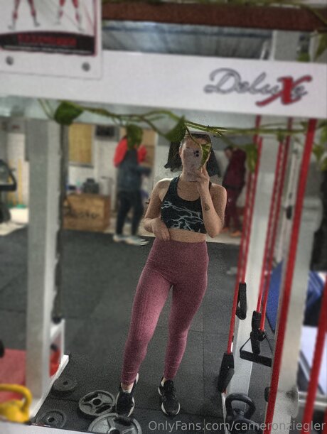 Cameronziegler xxx女優 ギャラリー