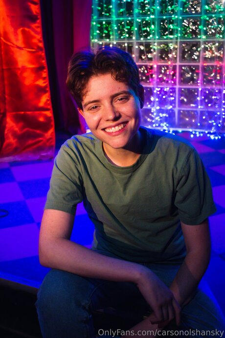Carsonolshansky ポルノスター ヌード 写真