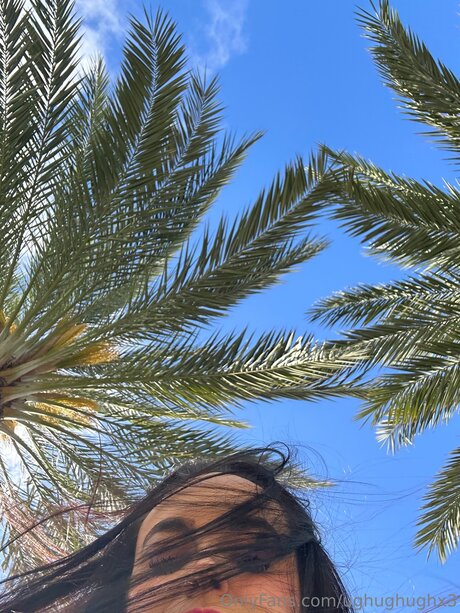 Ughughughx3 ポルノスター 可愛い 画像