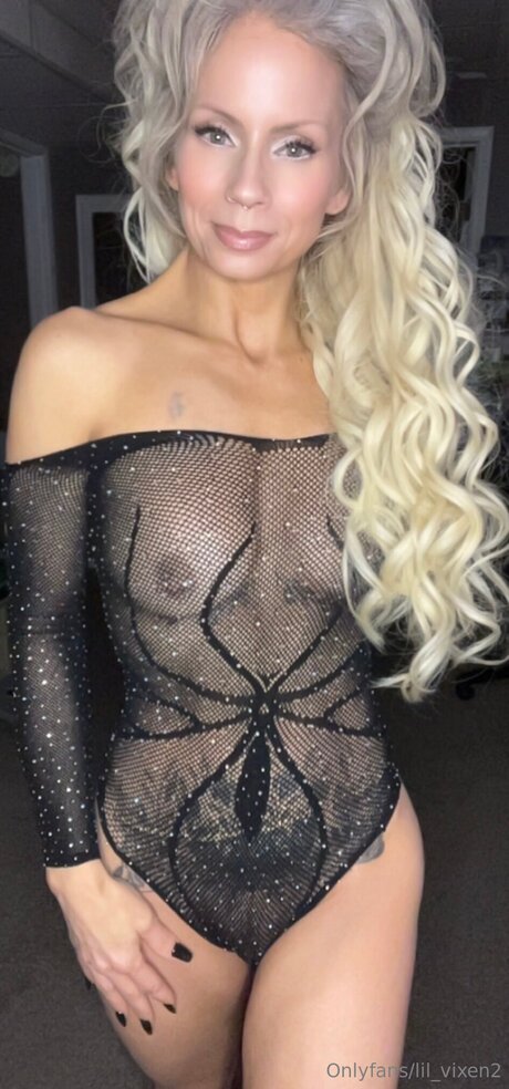 Lil Vixen2 ヌードモデル 画像