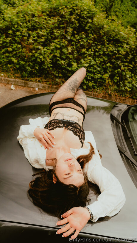 U405646159 ヌード女優 画像