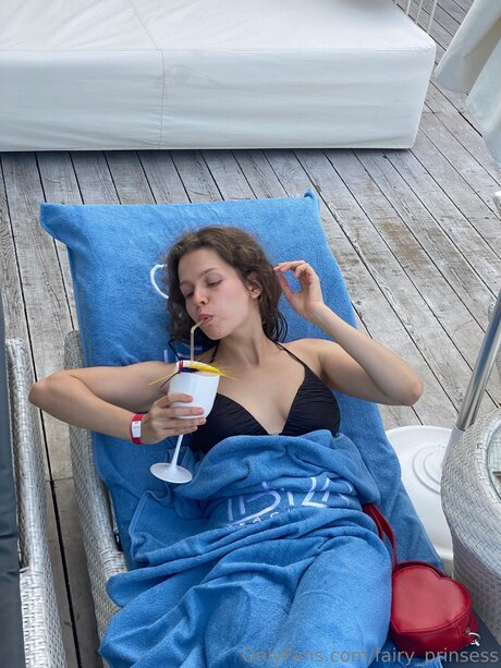 Fairy Prinsess 裸のスター 画像