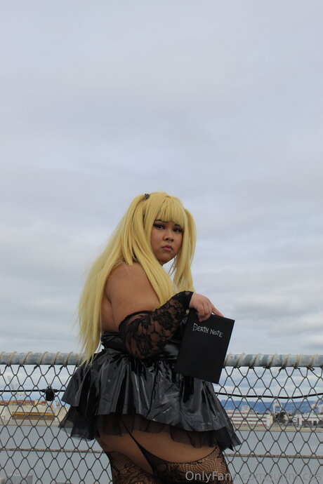 J Junni I ポルノスター 写真