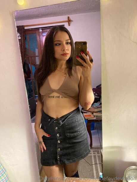 Cancionesdefeydevoxion 素敵なモデル 画像