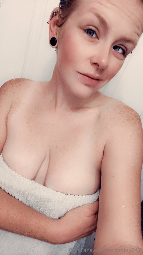 金髪ストリップOnlyFans HD 写真