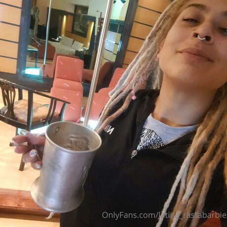 Latina Rastabarbie ホットモデル 画像