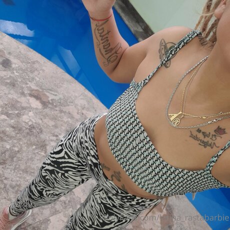 Latina Rastabarbie ポルノモデル 画像