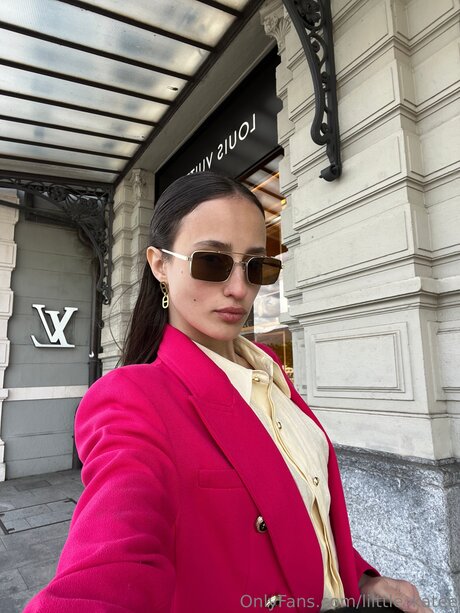 Lilttle Katee 高品質のポルノスター 画像