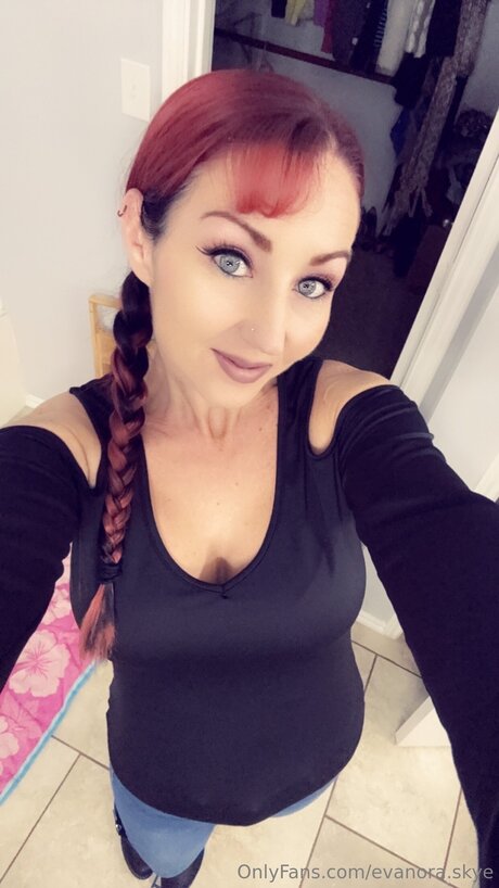 姉妹OnlyFans ヌード 画像