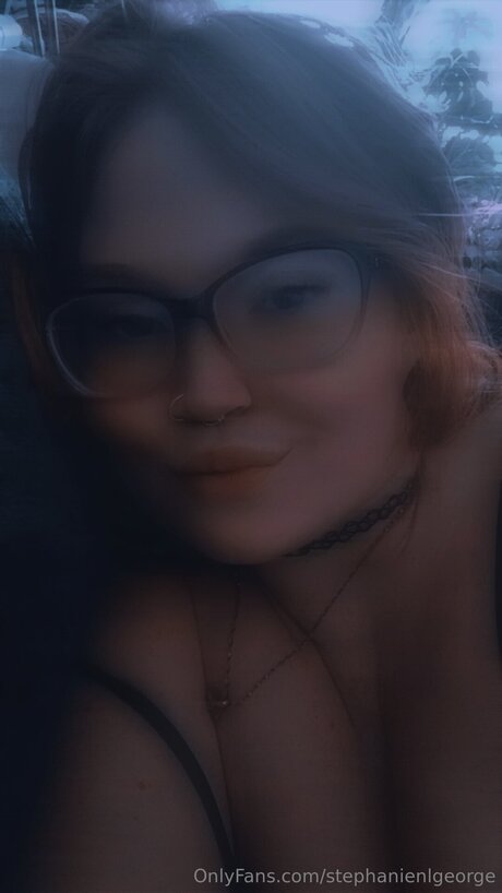 Stephanienlgeorge 無料スター 写真