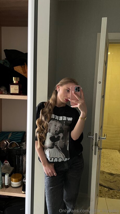 本物の熟女OnlyFans 裸 ギャラリー