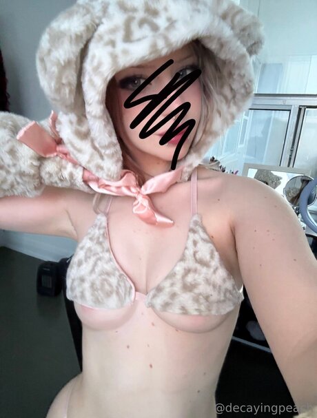 Decayingpeach 可愛いモデル 写真