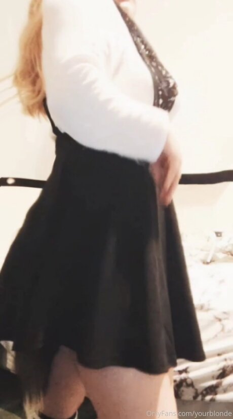 Yourblonde セクシーなスター ギャラリー