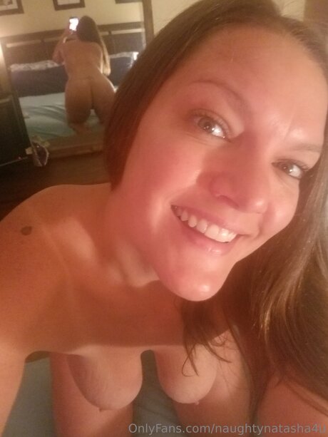 Naughtynatasha4u 最高のモデル 画像