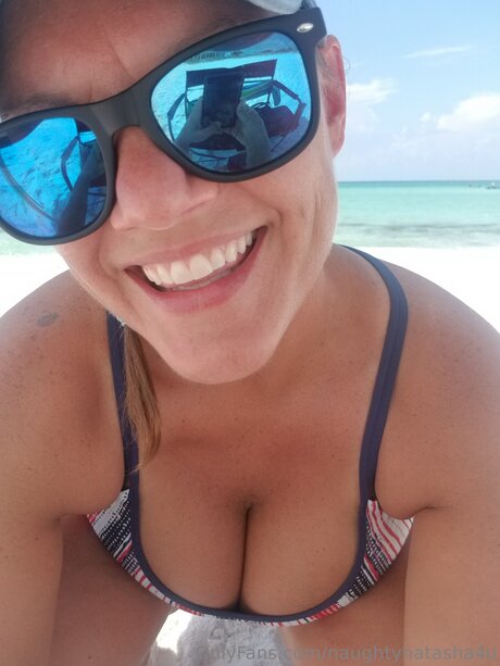 Naughtynatasha4u 裸のモデル 写真