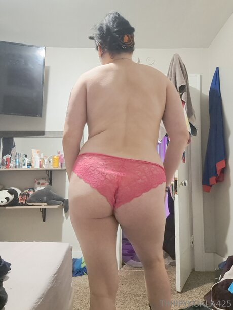 美しいロシアのOnlyFans アートヌード 写真