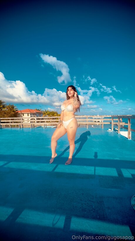 Gugosapop 素敵なモデル 写真