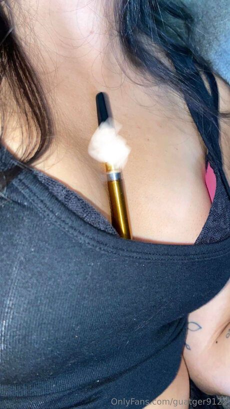 Guatger9122 裸の女優 写真