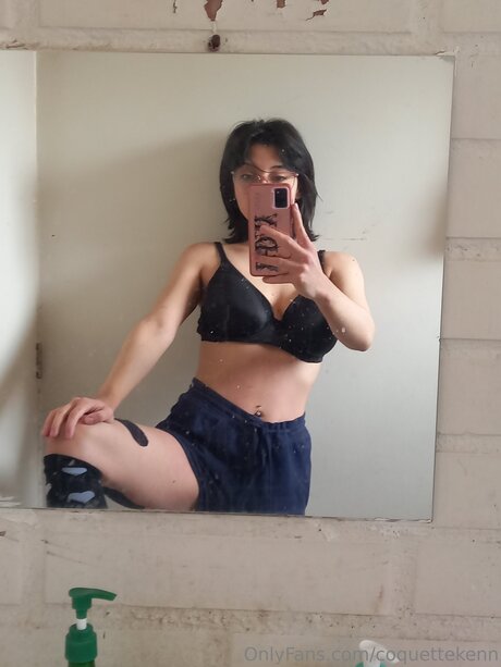 ティーンヌードOnlyFans パーフェクト 写真