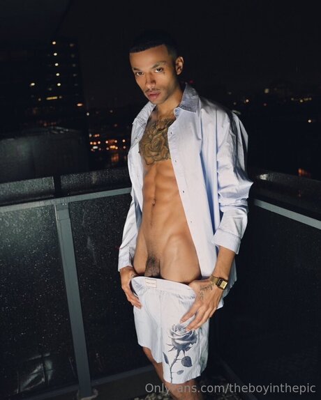 OnlyFansについて話す ホットセクシー 写真