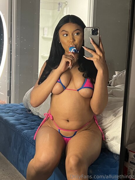 ストリッパーOnlyFans セクシー裸 画像