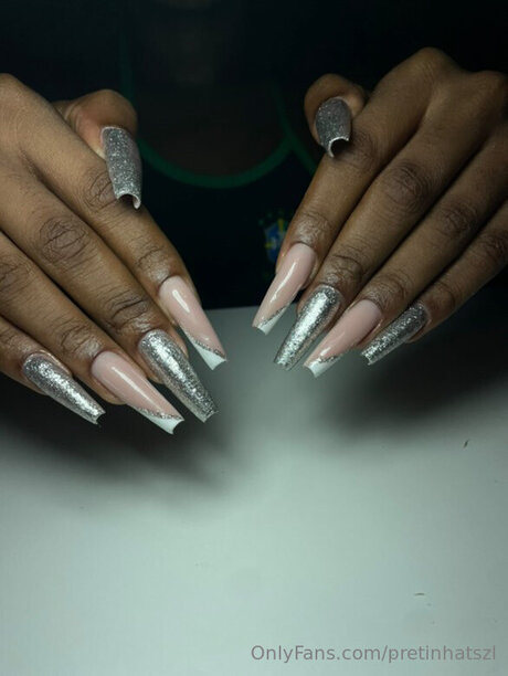 Pretinhatszl 美しいポルノスター ギャラリー