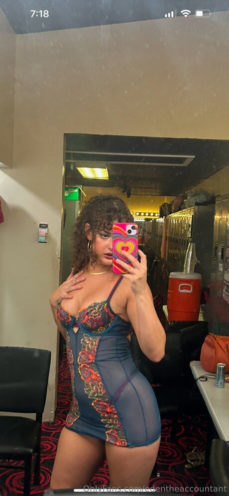 大きな黒い猫OnlyFans ポルノ 写真