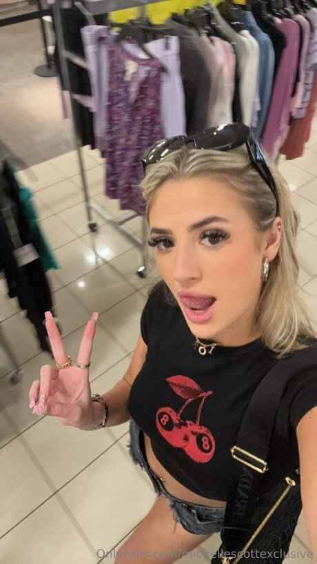 Michellescottexclusive ポルノスター 高品質 画像